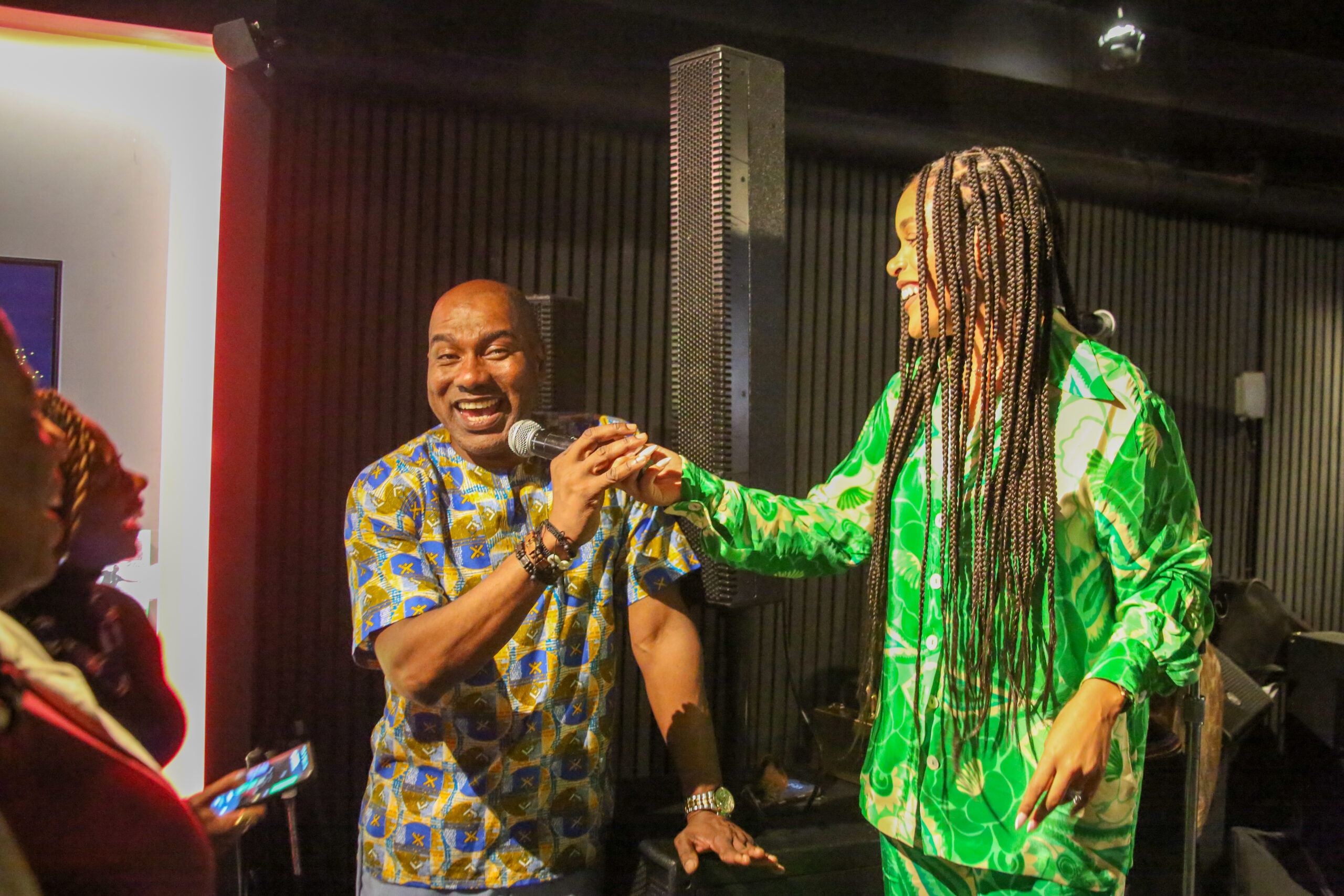 Colombia Negra and Black Alley share the mic. Photo credit: Darrell Stoney @Dlsrawphotos